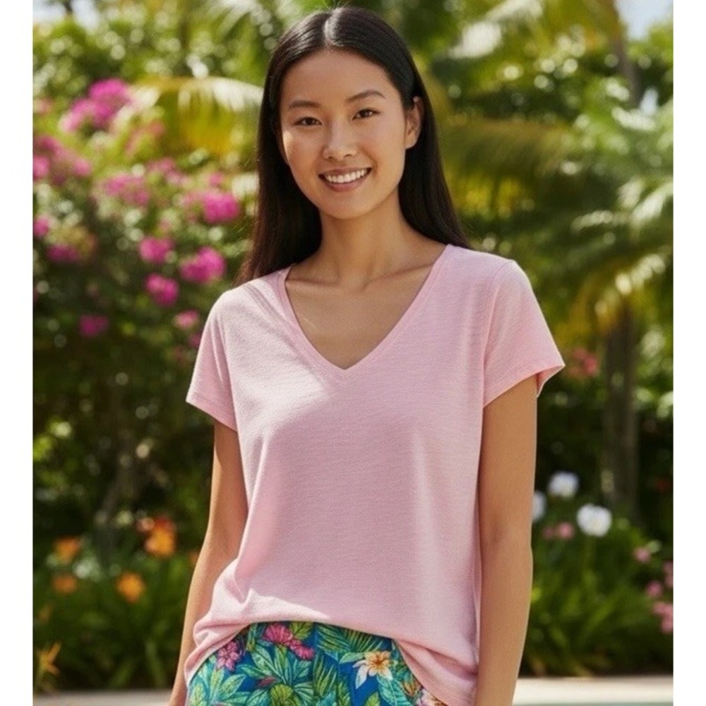 New Lilly Pulitzer Etta Top V Neck Tee SIZE X Large XL Light Pink T Shirt RARE